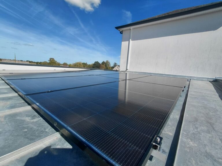 chantier artyseo pose panneaux photovoltaiques ouest angers toit solaire